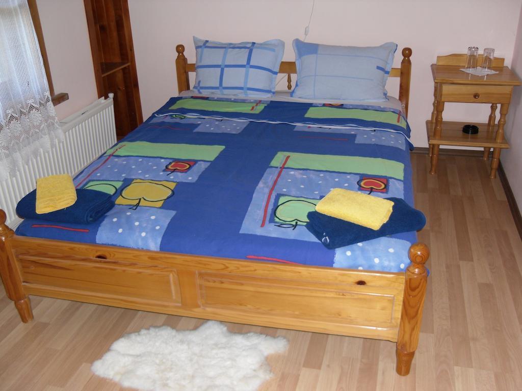 Veselata Guest House Dolna Banya Zimmer foto